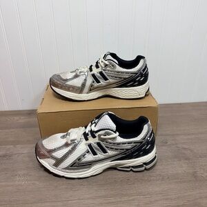 New Balance Silver White Black Athletic Sneakers